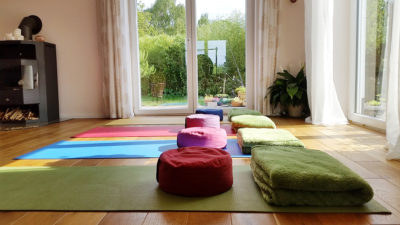 Yogaraum1 Pracaya Yoga - Stresslösungen - Lebensberatung in Hennef